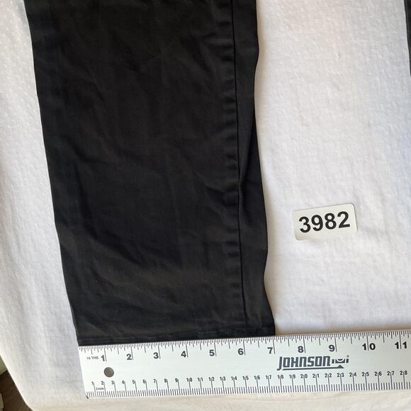 Lee Women Pants 8 SHORT Black Chino Straight Leg 29" Inseam Relaxed Fit Mid Rise - Picture 9 of 11